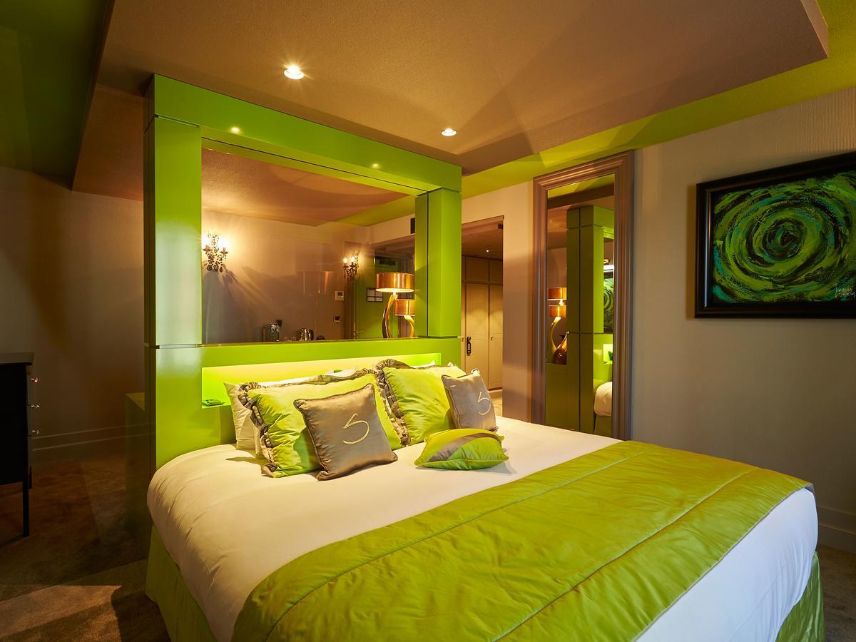 Le Stelsia Resort Saint-Sylvestre-sur-Lot Cameră foto